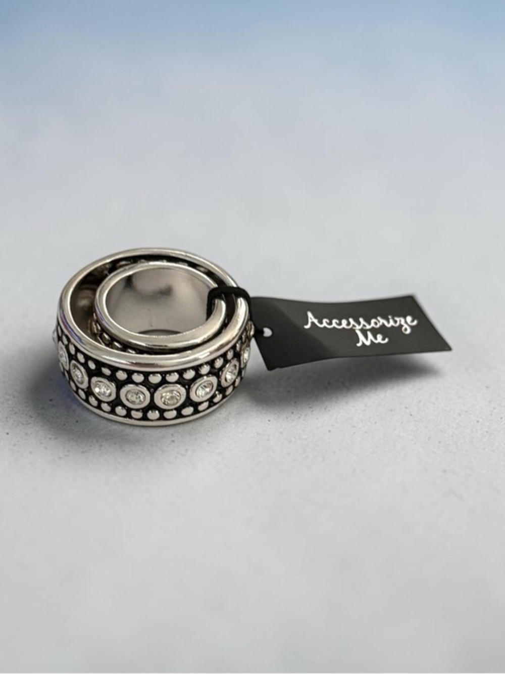 🫶🏻 Rhinestone Scarf Holder Set (2)